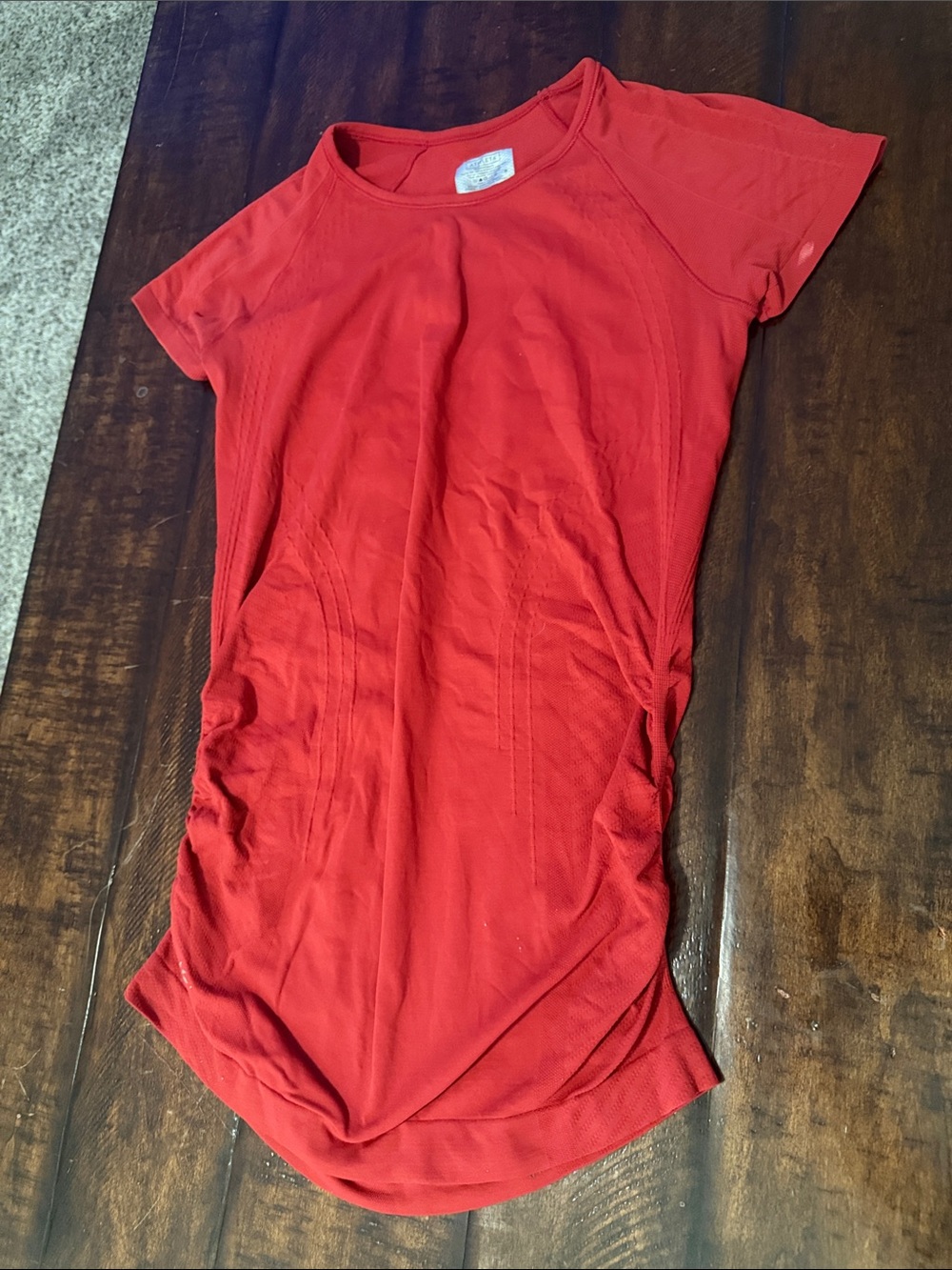 Athleta sz Small Women's Red Short-Sleeve Performance Top